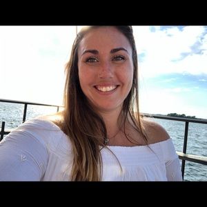 Meet your Posher, Sharon